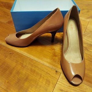 Mauve Patent peep toe pumps